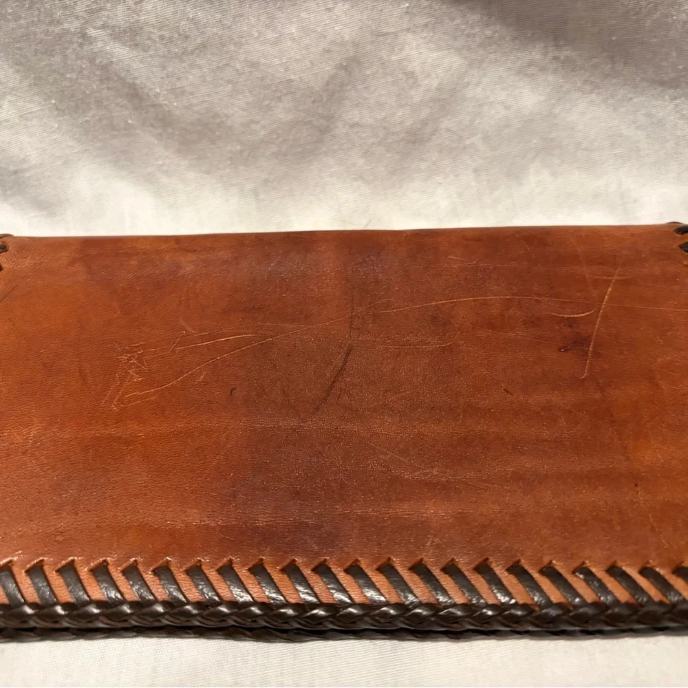 🤎‎ Vintage Hand Tooled Genuine Leather Wallet – Western Floral